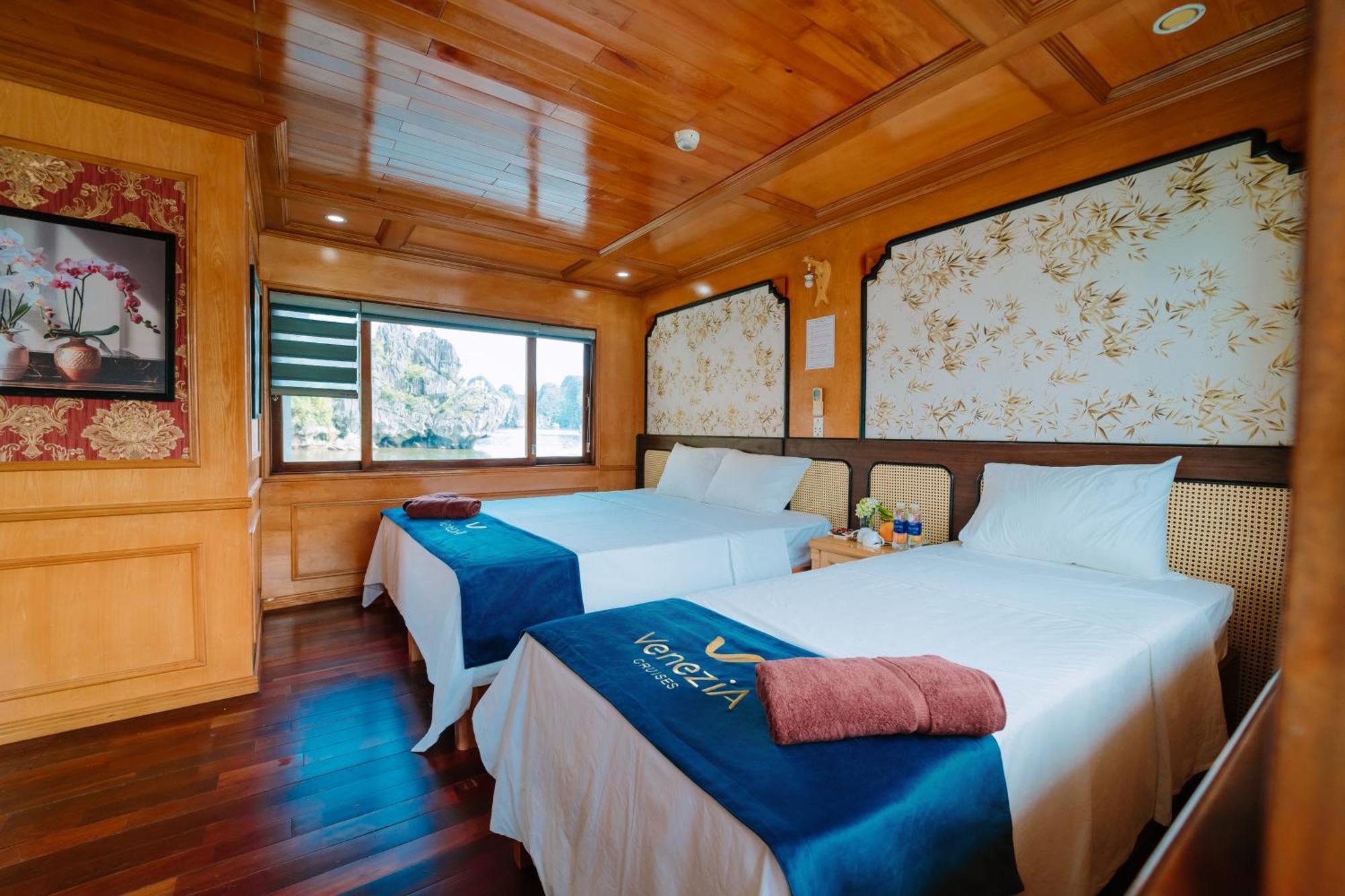 Venezia Cruises Hotel Ha Long Exterior photo