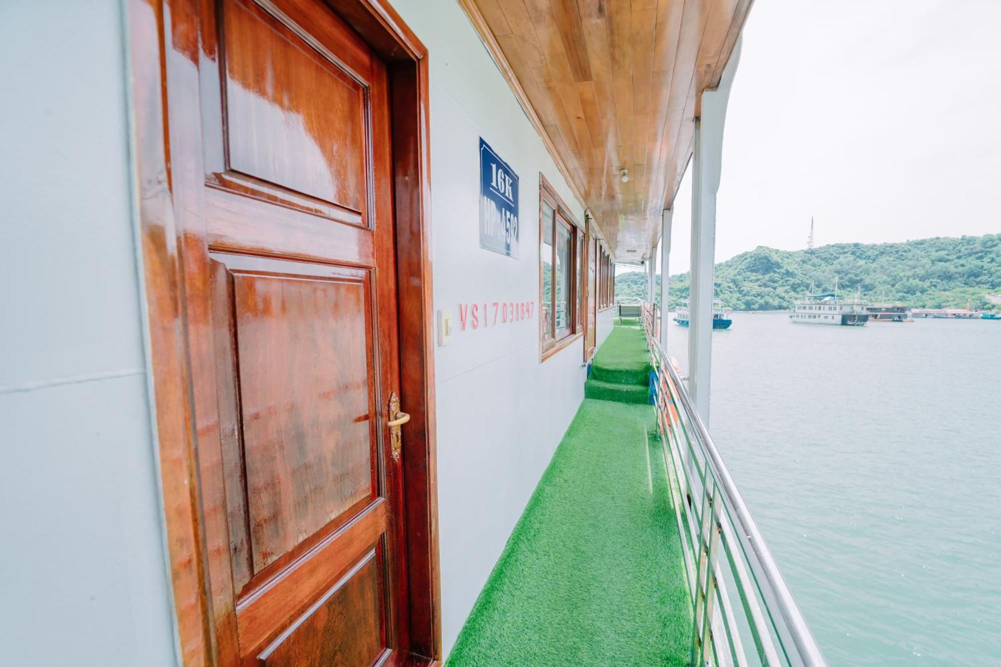 Venezia Cruises Hotel Ha Long Exterior photo