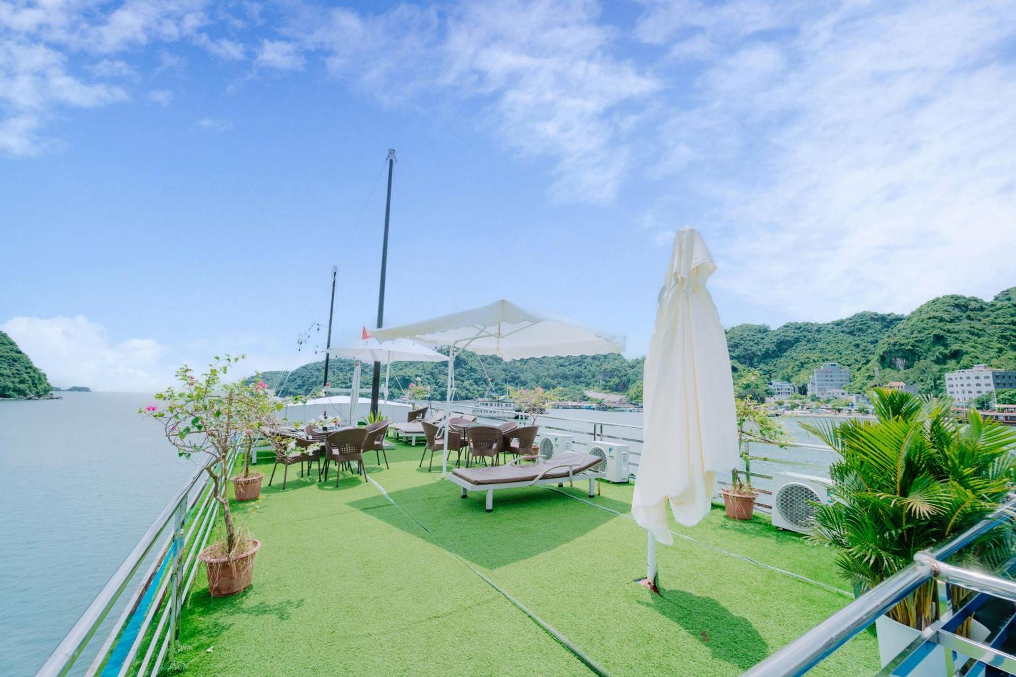 Venezia Cruises Hotel Ha Long Exterior photo