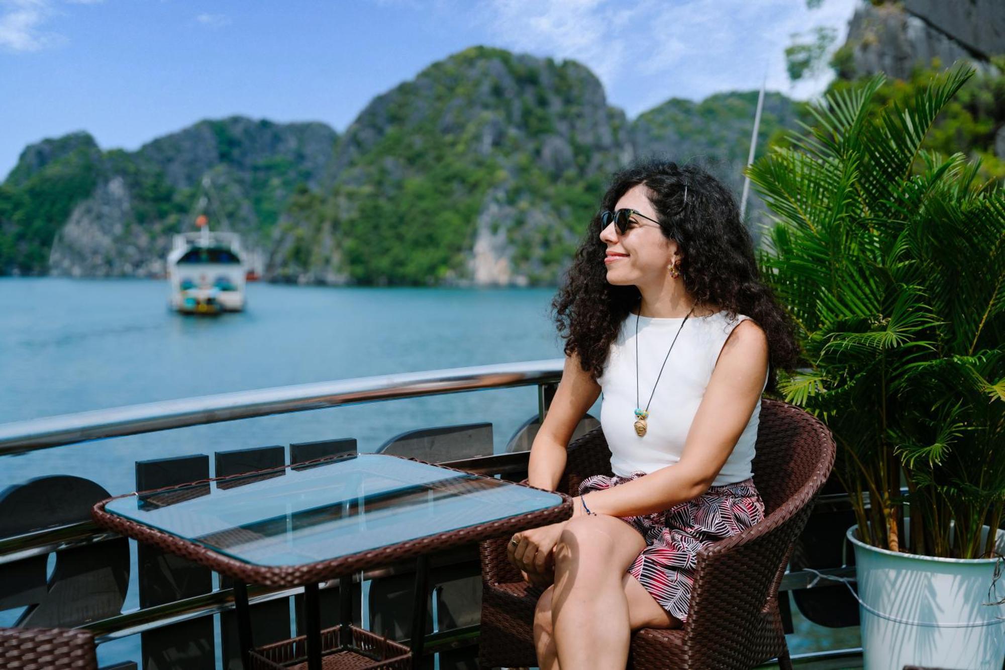 Venezia Cruises Hotel Ha Long Exterior photo